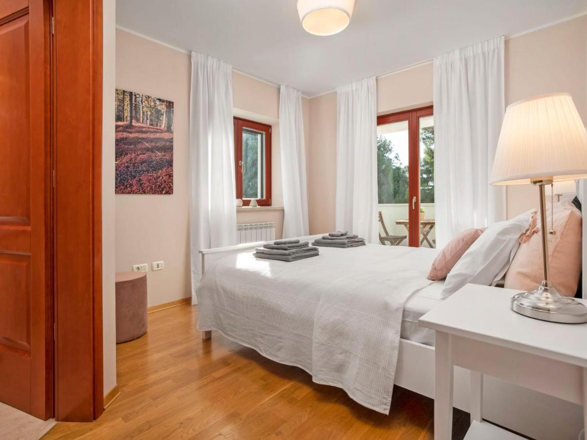 Holiday Home Villa Beach Front By Interhome Savudrija Exterior foto